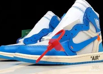 OF AQ0818-148 UNC BLUE - 1 JORDAN POWDER AIR 0502
